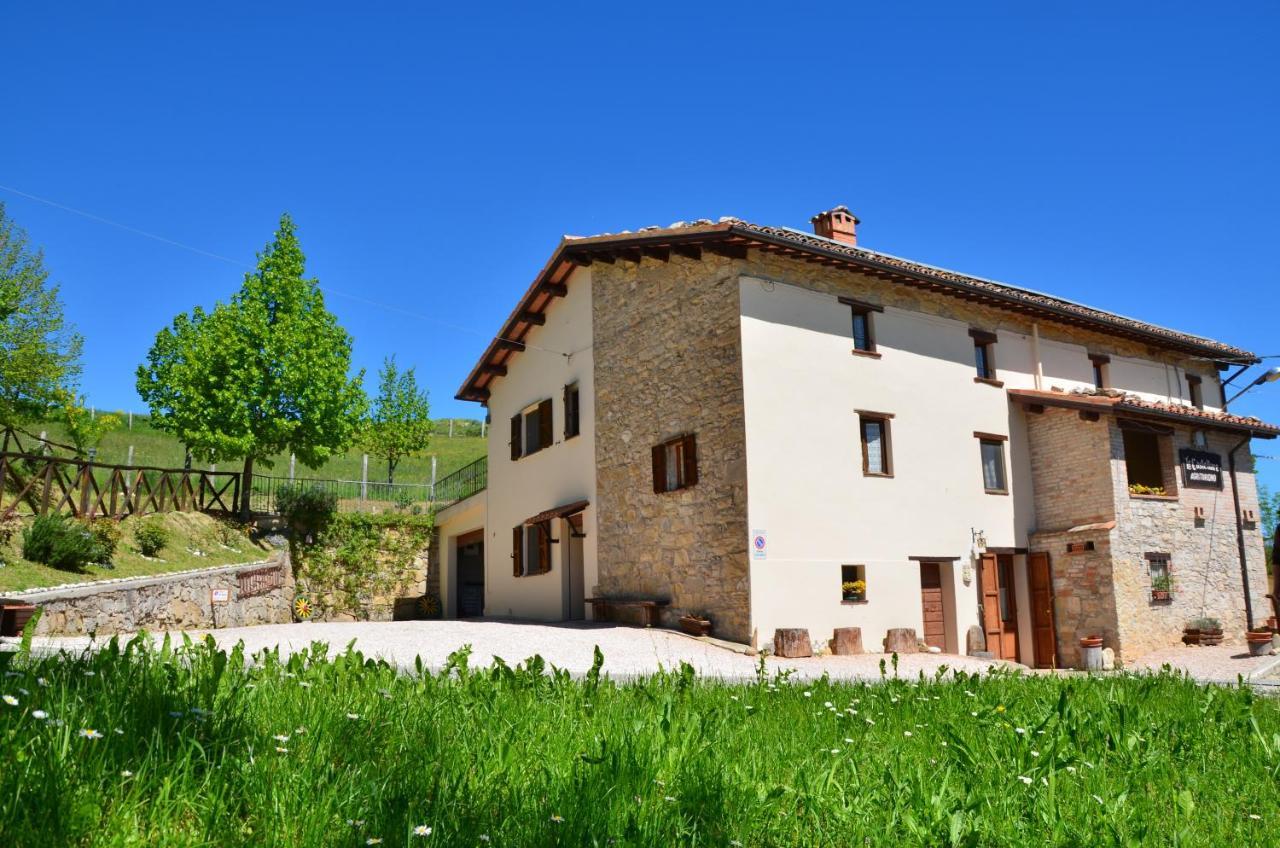 Agriturismo Le Castellare Montemonaco Exteriér fotografie